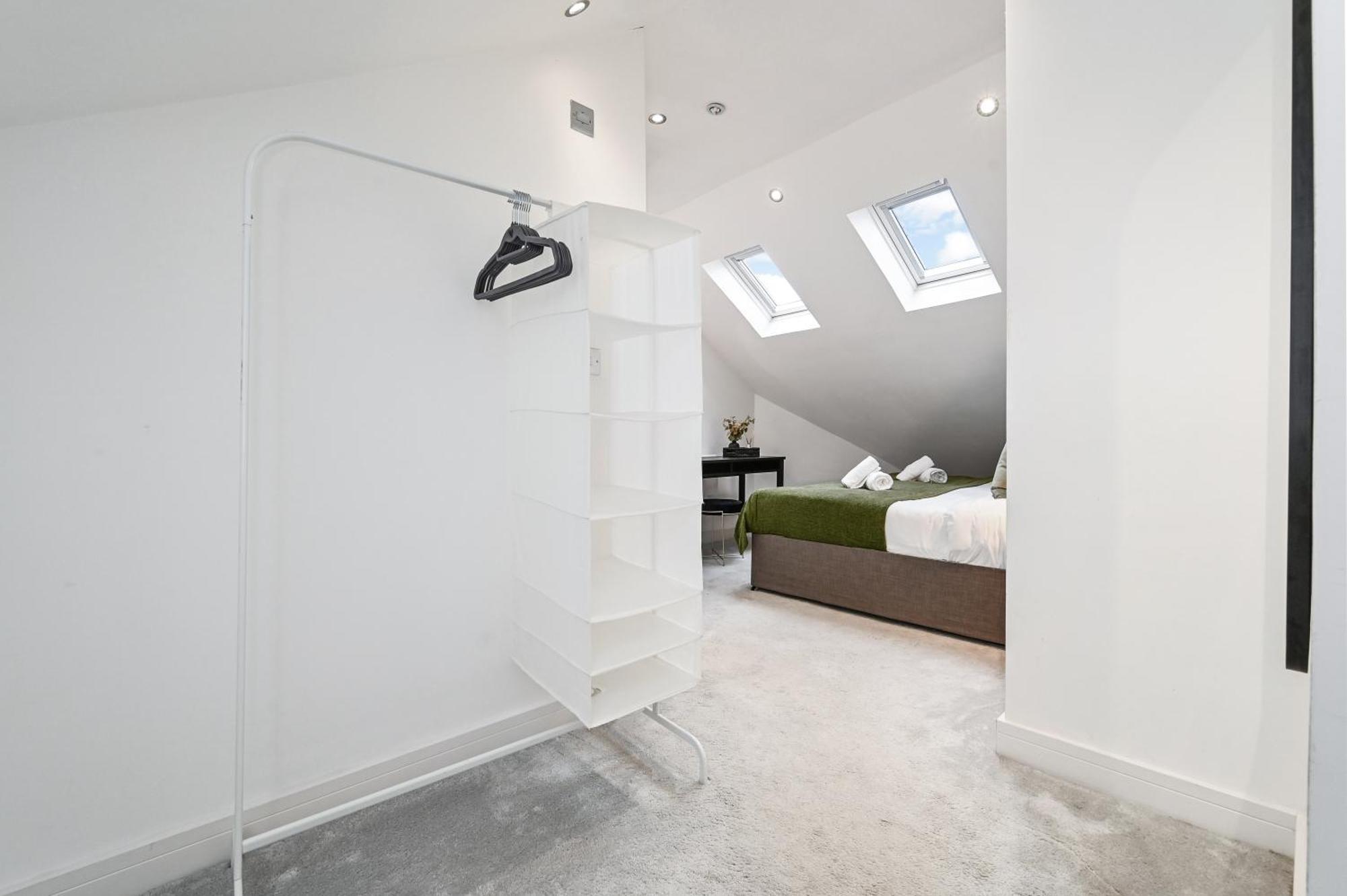 Family 1 Bed Apt Near Cardiff City Centre, Free Parking, Quiet, Secure Neighbourhood 外观 照片